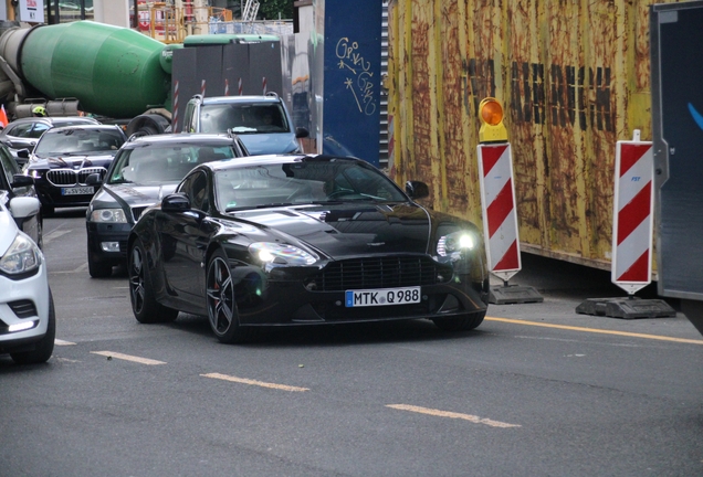 Aston Martin V8 Vantage S