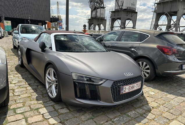 Audi R8 V10 Spyder 2016