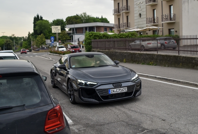 Audi RS E-Tron GT 2025