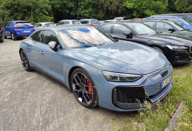 Audi RS E-Tron GT 2025