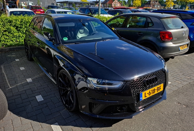 Audi RS4 Avant B8