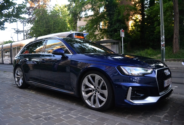 Audi RS4 Avant B9