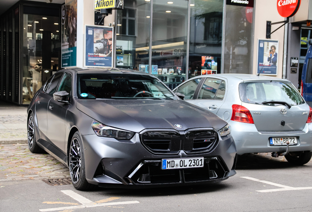 BMW M5 G90