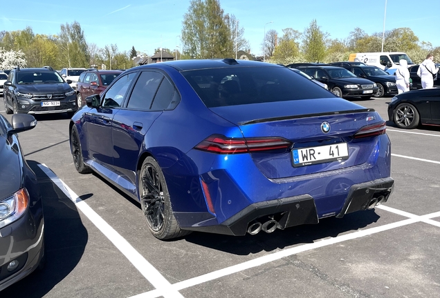 BMW M5 G90