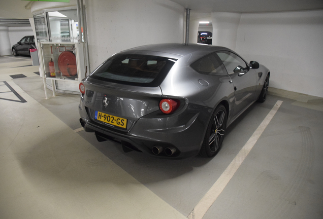 Ferrari FF