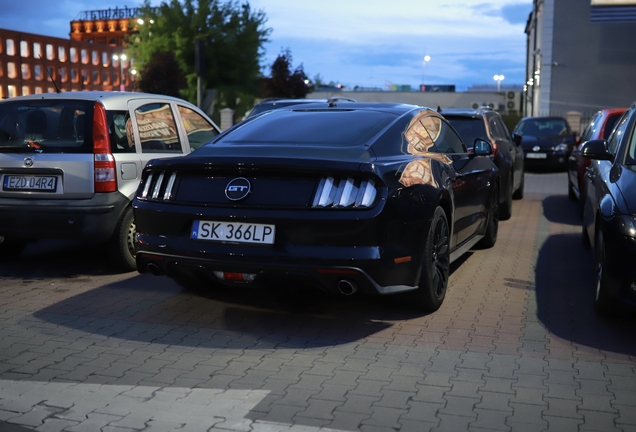 Ford Mustang GT 2015