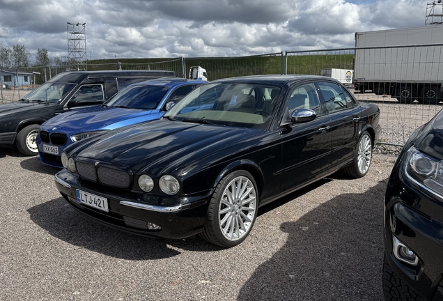 Jaguar XJR