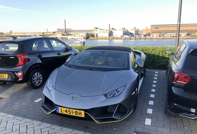 Lamborghini Huracán LP640-4 EVO Spyder