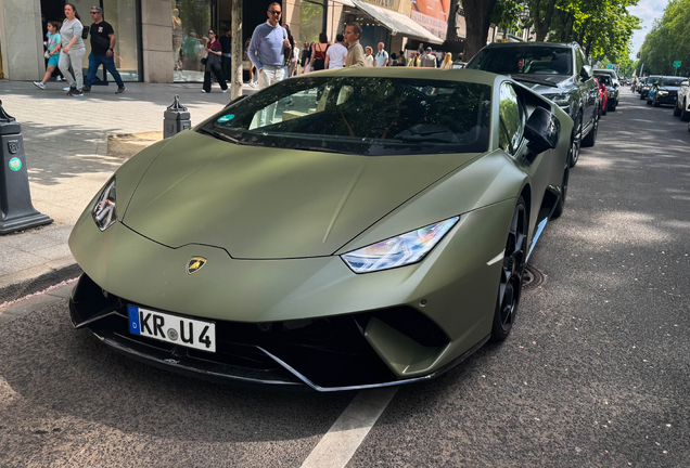 Lamborghini Huracán LP640-4 Performante
