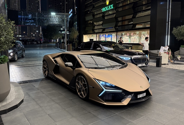 Lamborghini Revuelto