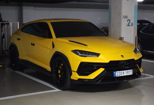 Lamborghini Urus Performante