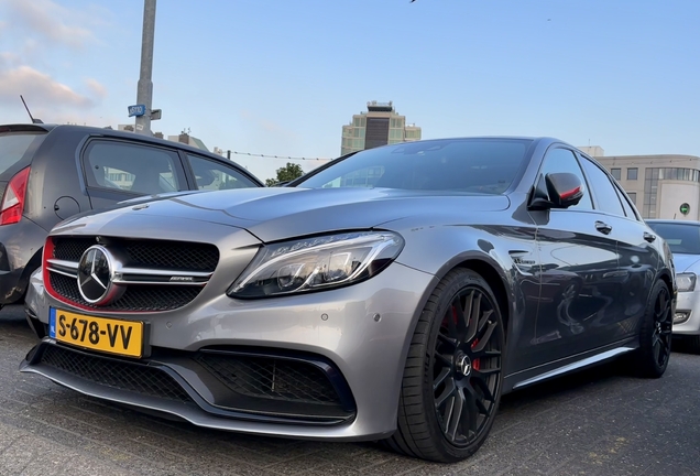 Mercedes-AMG C 63 S W205