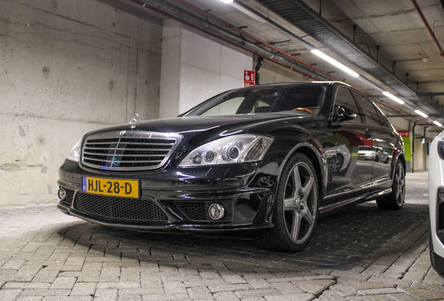 Mercedes-Benz S 65 AMG V221