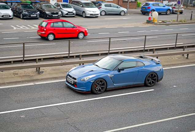 Nissan GT-R