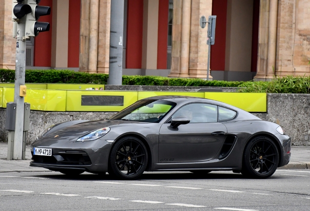 Porsche 718 Cayman GTS 4.0