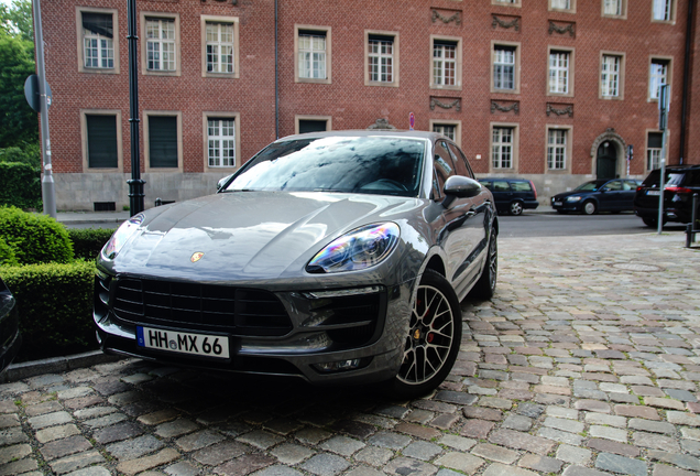 Porsche 95B Macan GTS