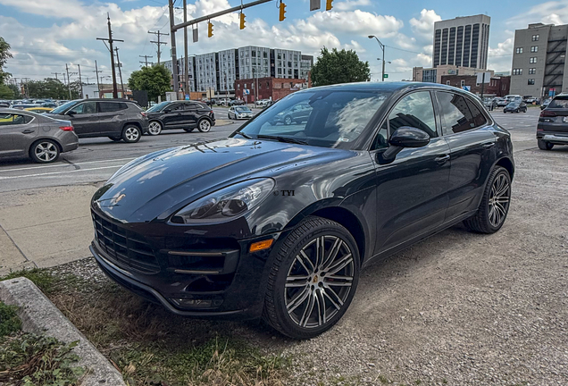 Porsche 95B Macan Turbo