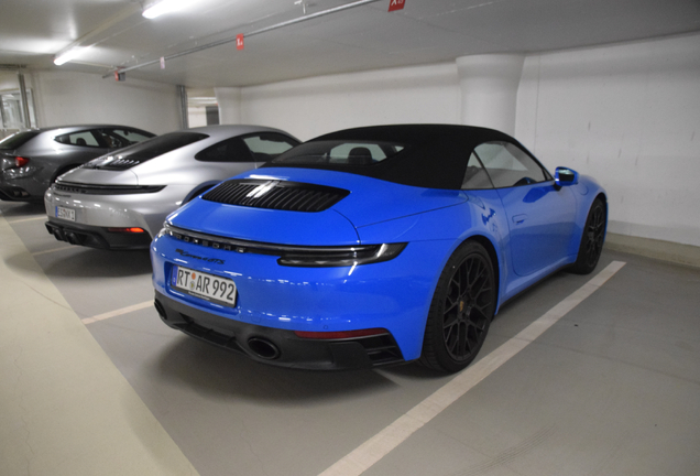Porsche 992 Carrera 4 GTS Cabriolet