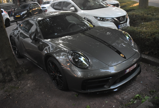 Porsche 992 Carrera 4S