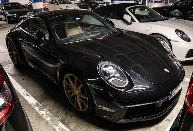 Porsche 992 Carrera 4S