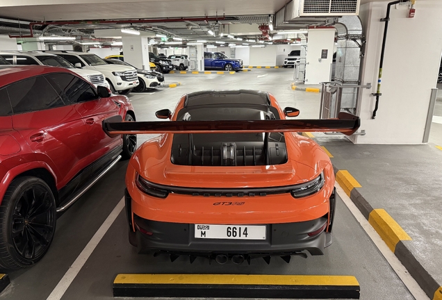 Porsche 992 GT3 RS Weissach Package