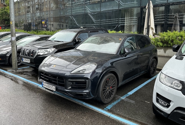 Porsche 9YA Cayenne GTS