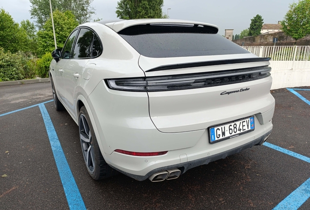 Porsche Cayenne Coupé Turbo E-Hybrid