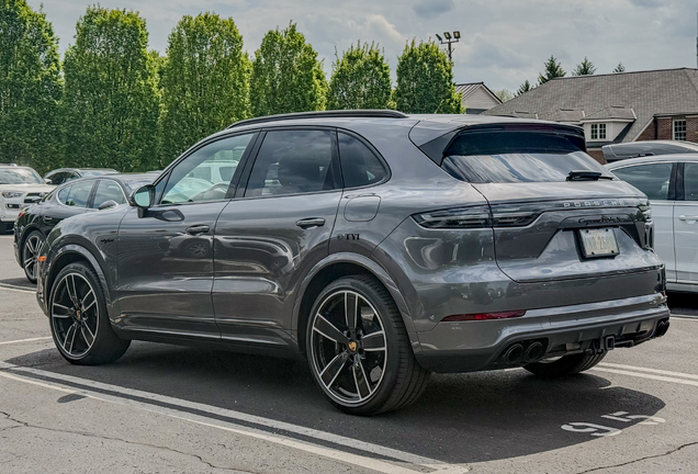 Porsche Cayenne Turbo S E-Hybrid