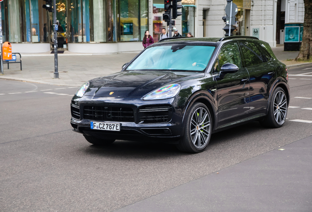 Porsche Cayenne Turbo S E-Hybrid