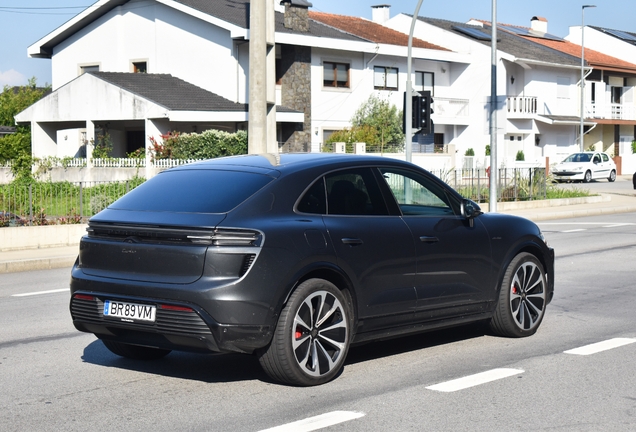 Porsche Macan EV Turbo