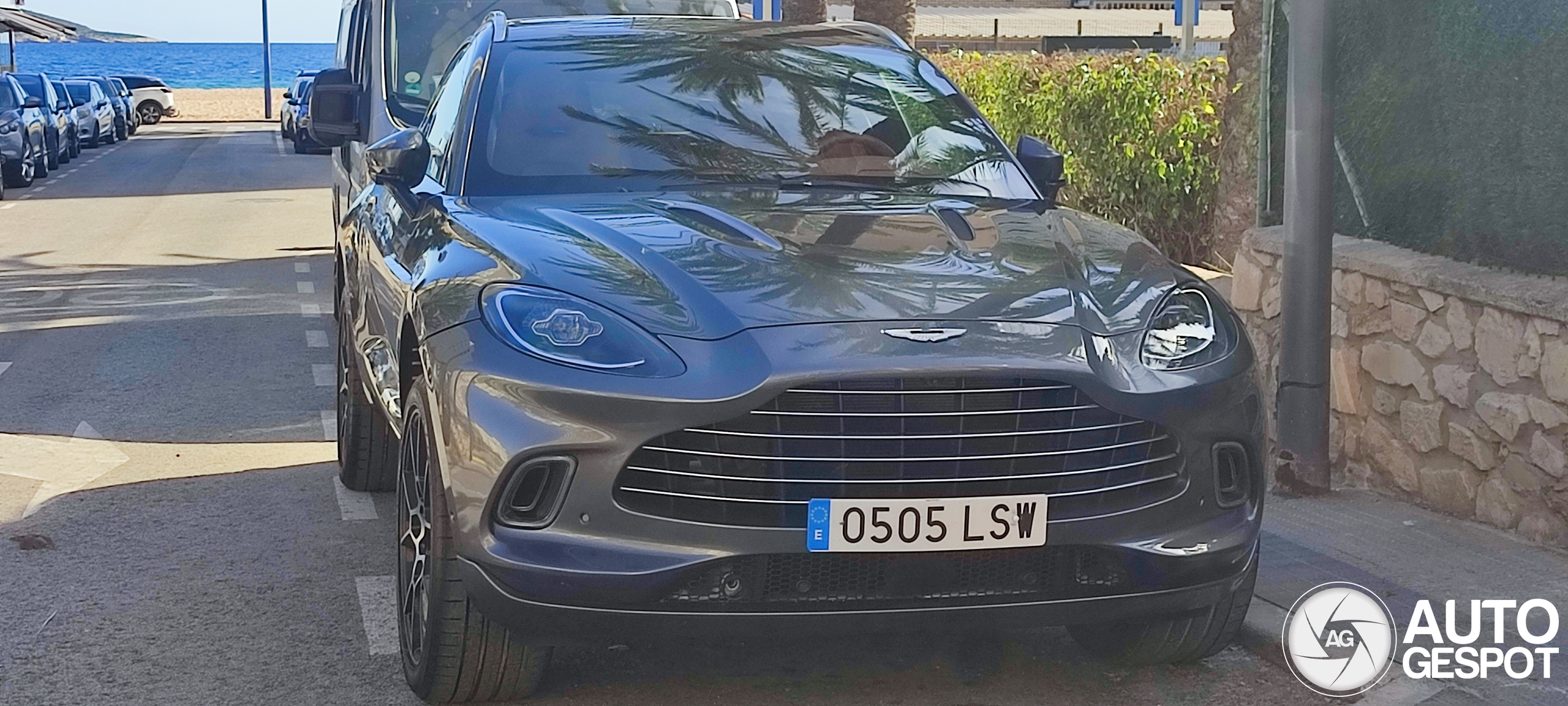 Aston Martin DBX