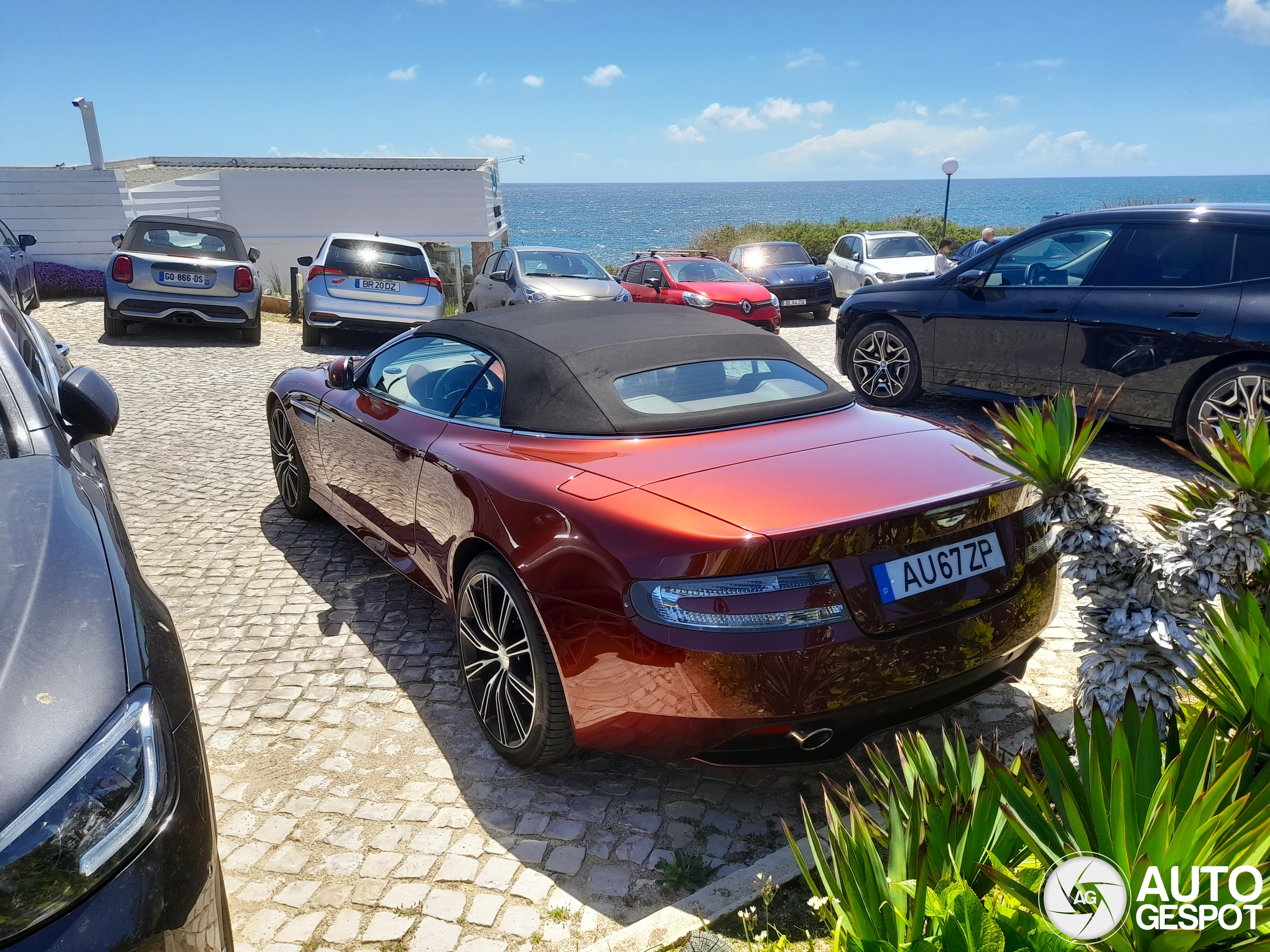 Aston Martin Virage Volante 2011