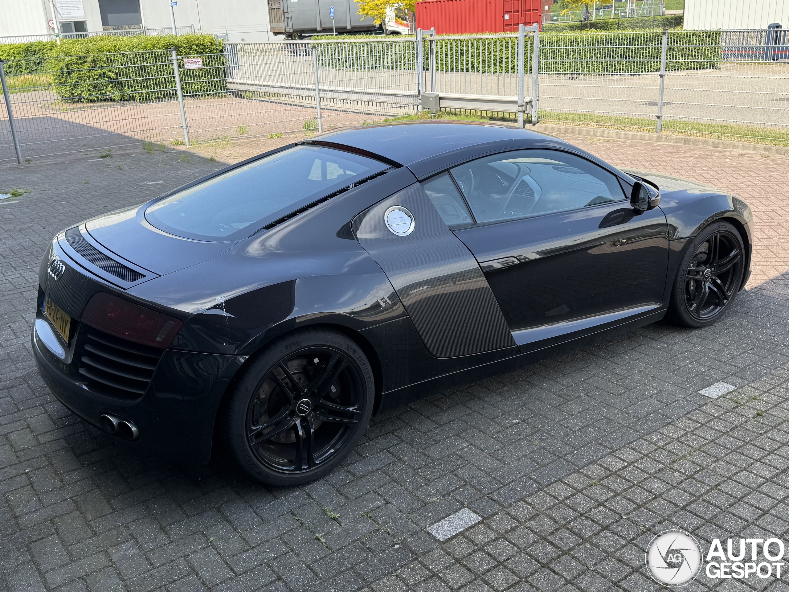 Audi R8