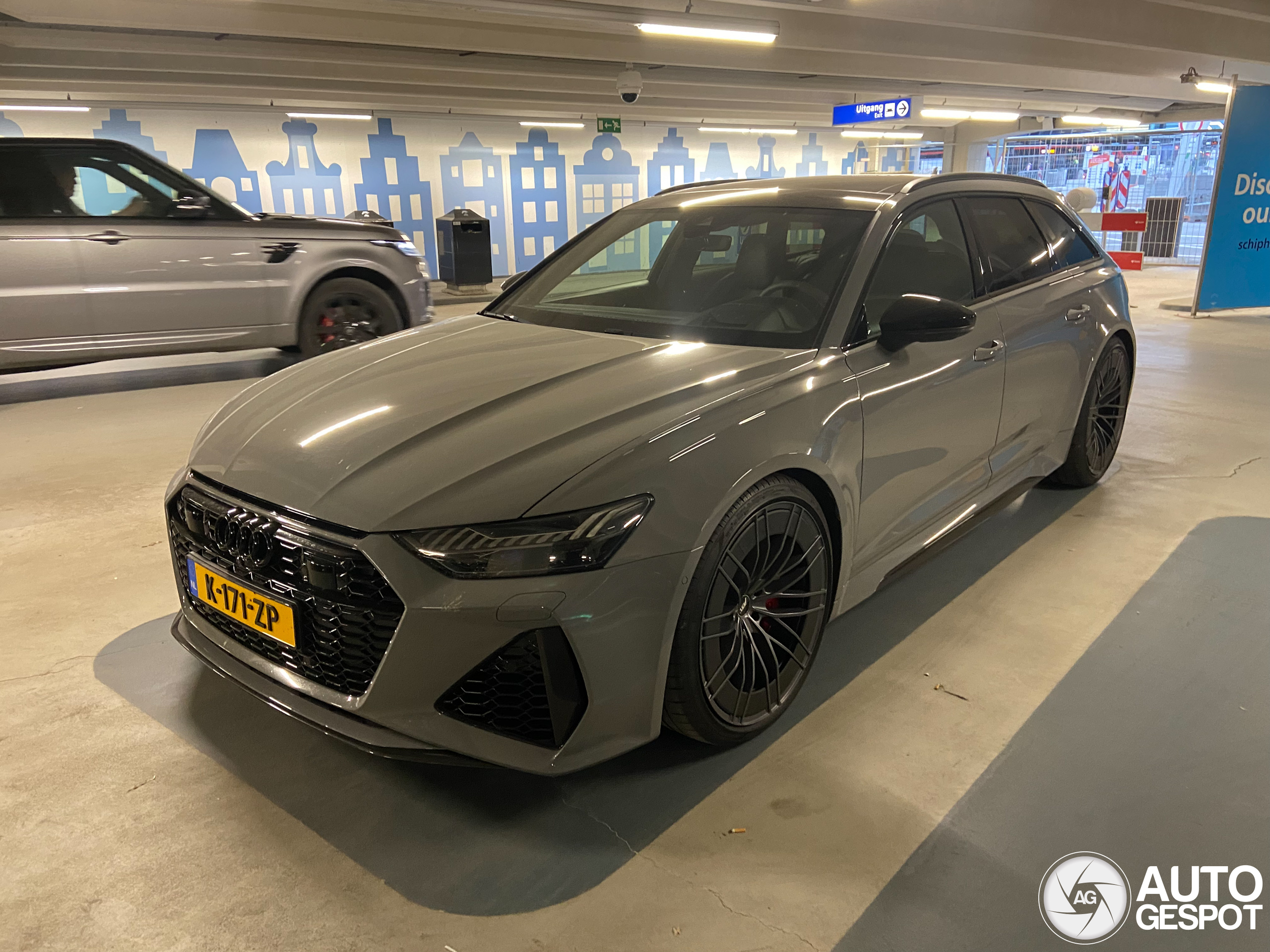 Audi RS6 Avant C8