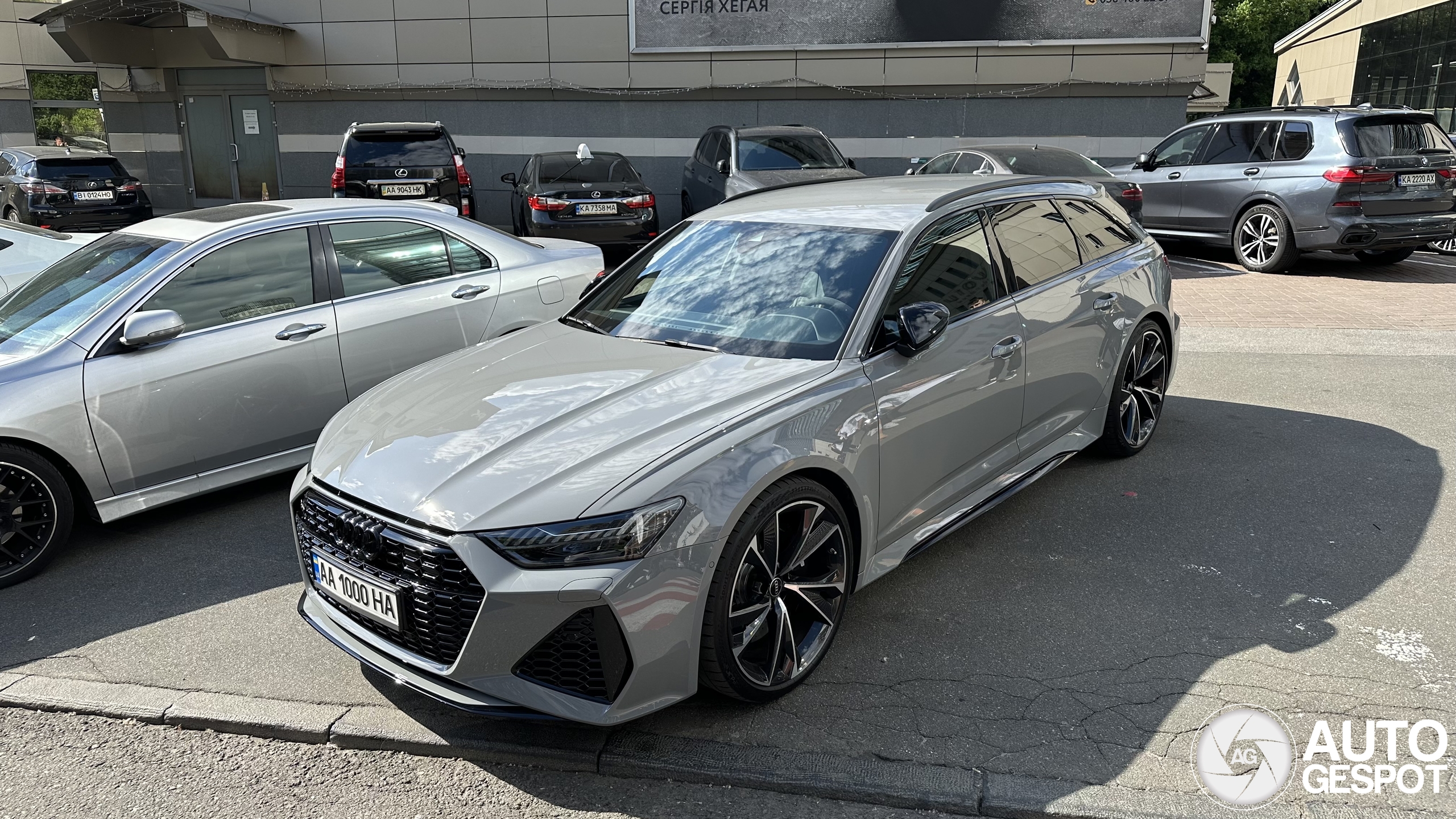 Audi RS6 Avant C8