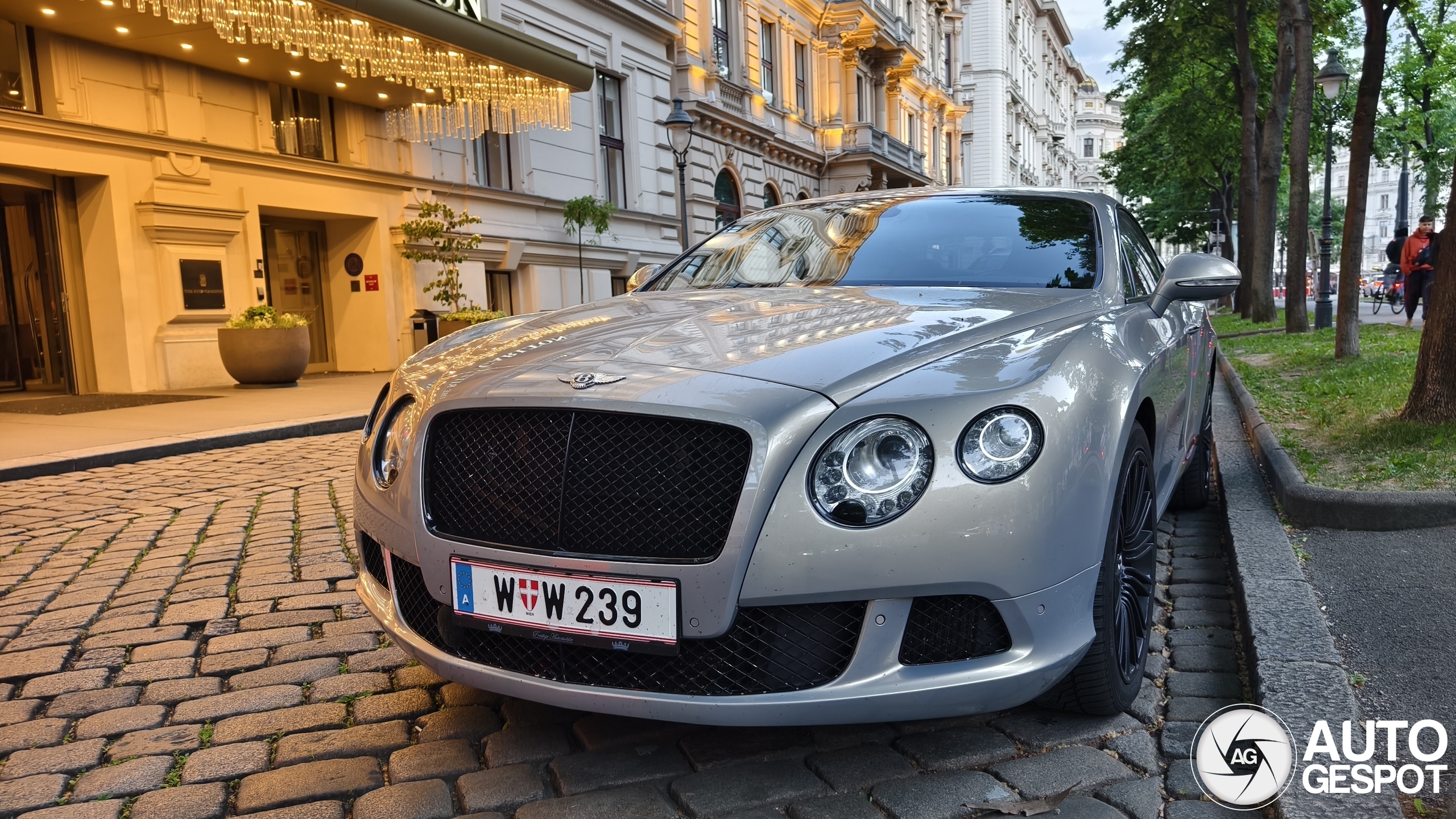 Bentley Continental GT 2012
