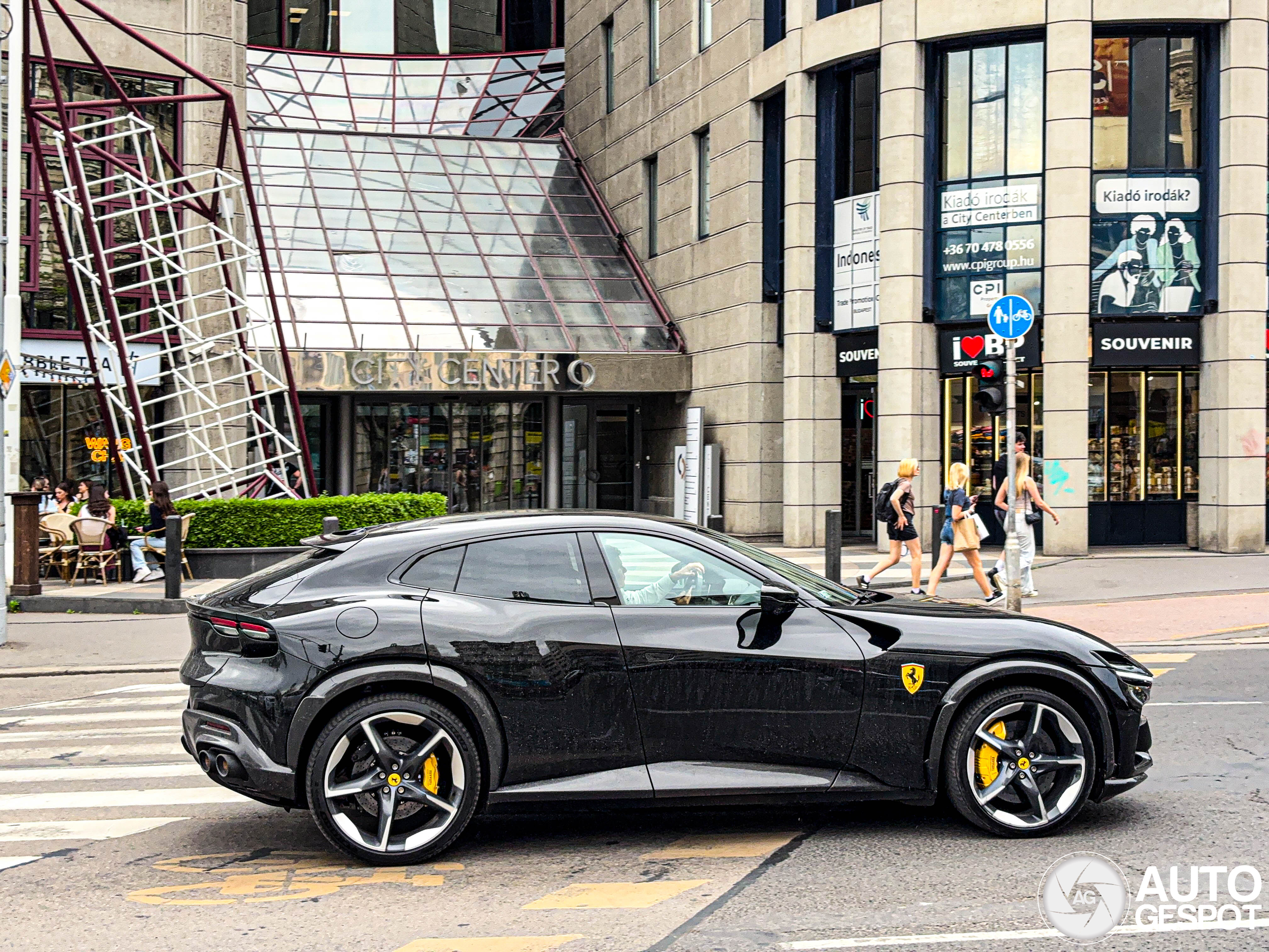 Ferrari Purosangue