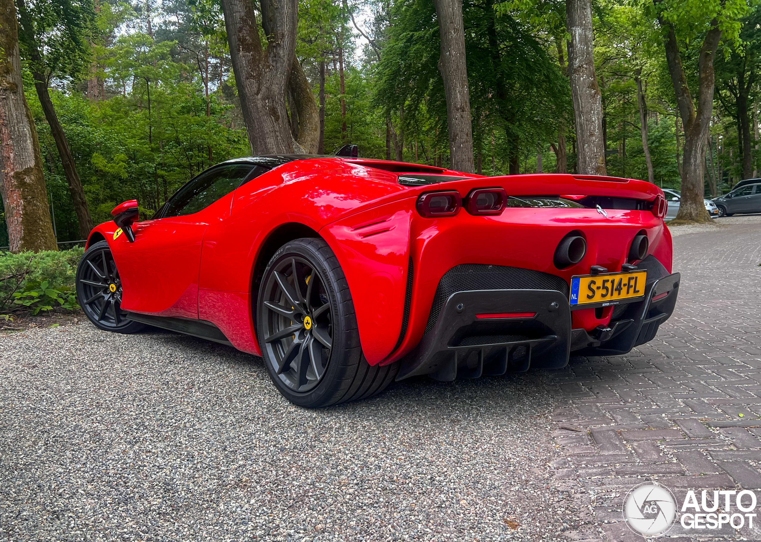 Ferrari SF90 Stradale