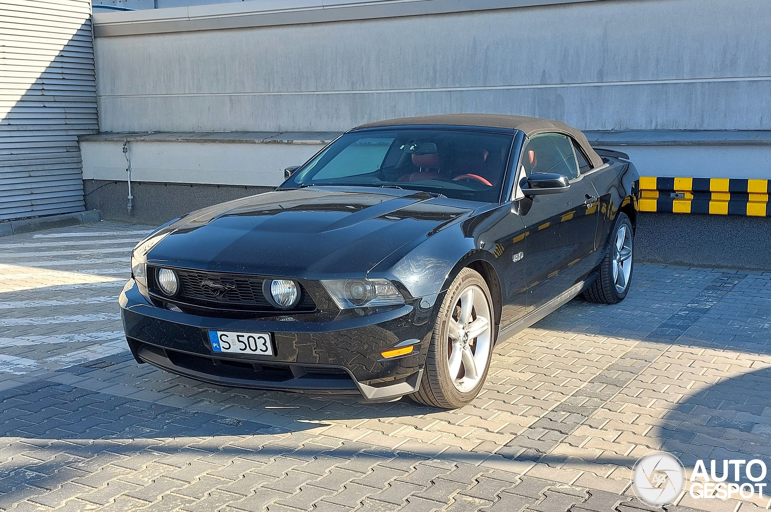 Ford Mustang GT Convertible 2011