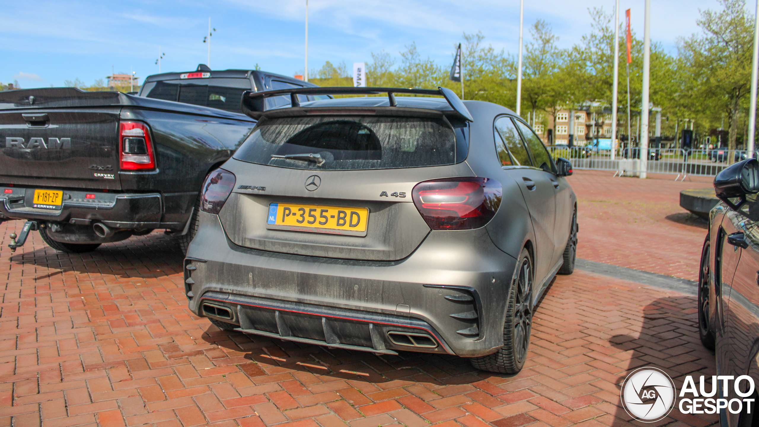 Mercedes-AMG A 45 W176 2015