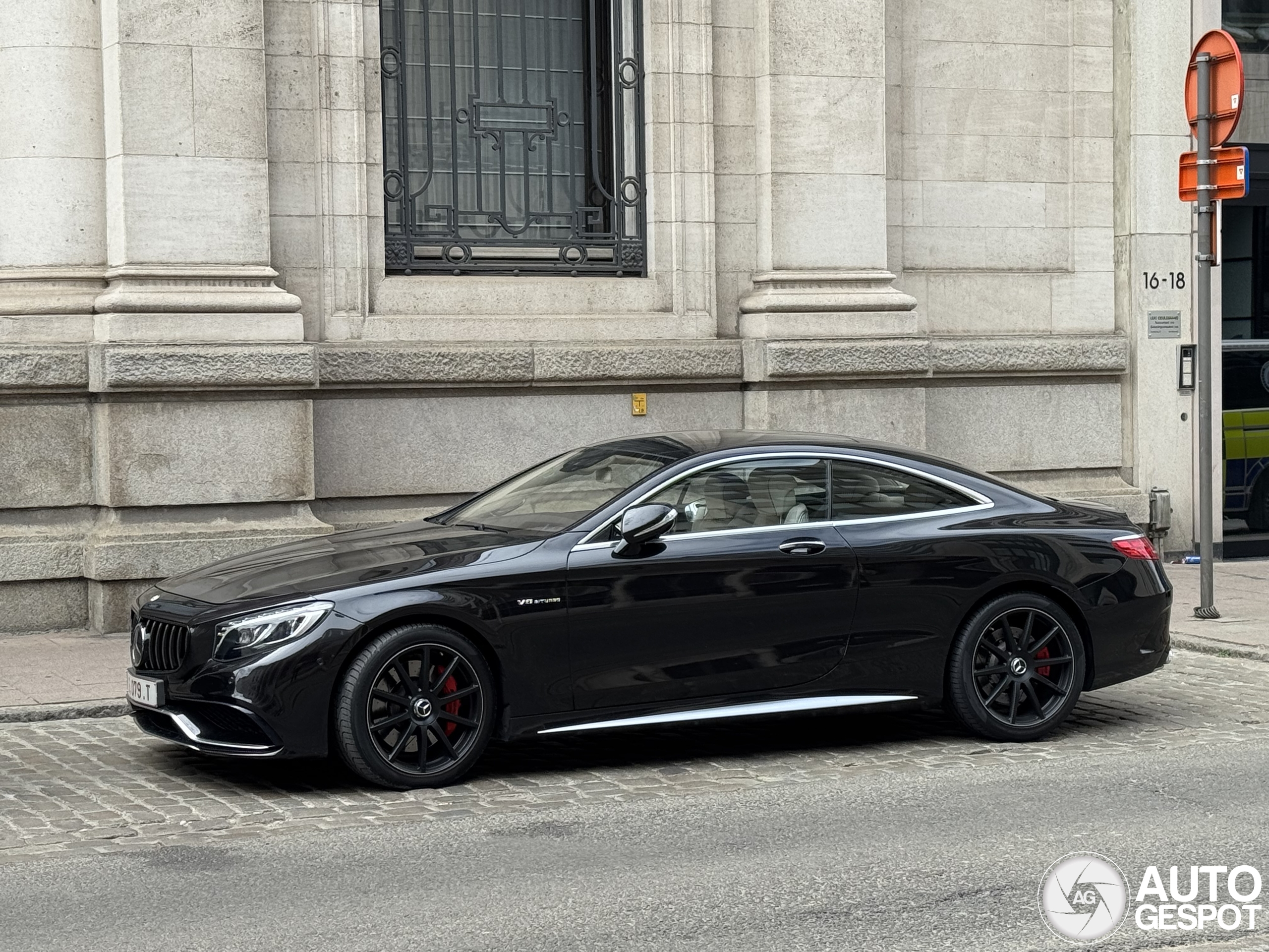 Mercedes-AMG S 63 Coupé C217
