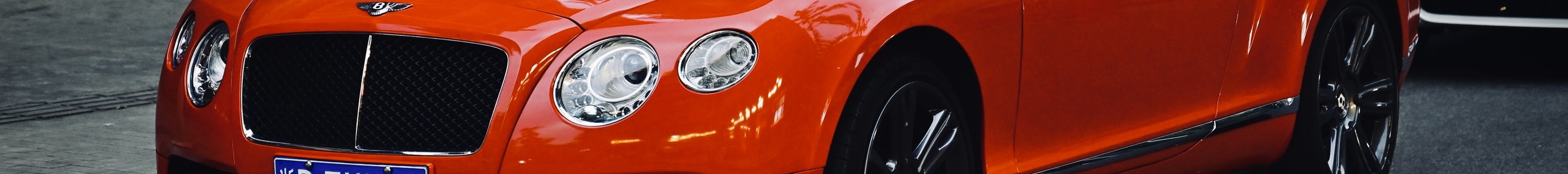 Bentley Continental GTC V8