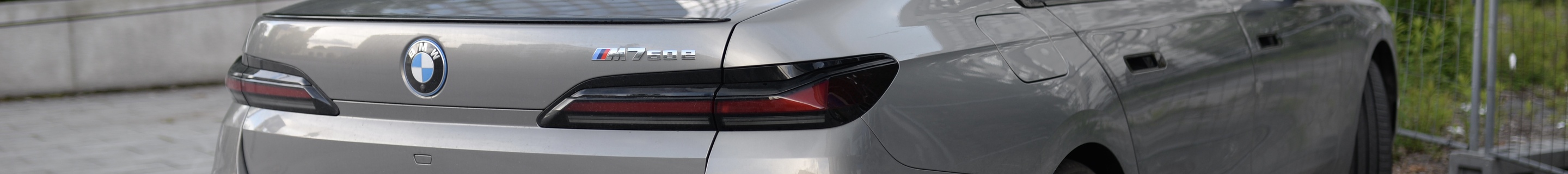 BMW M760e xDrive