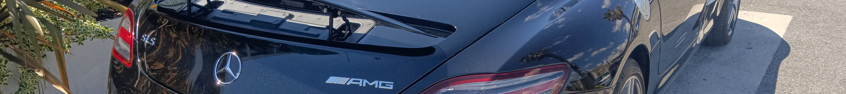 Mercedes-Benz SLS AMG
