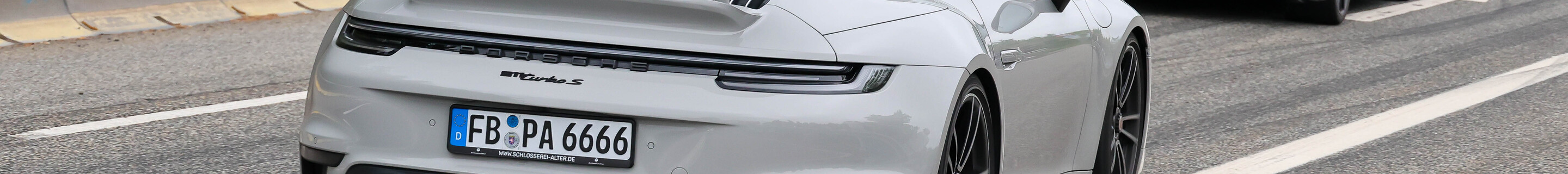 Porsche 992 Turbo S Cabriolet