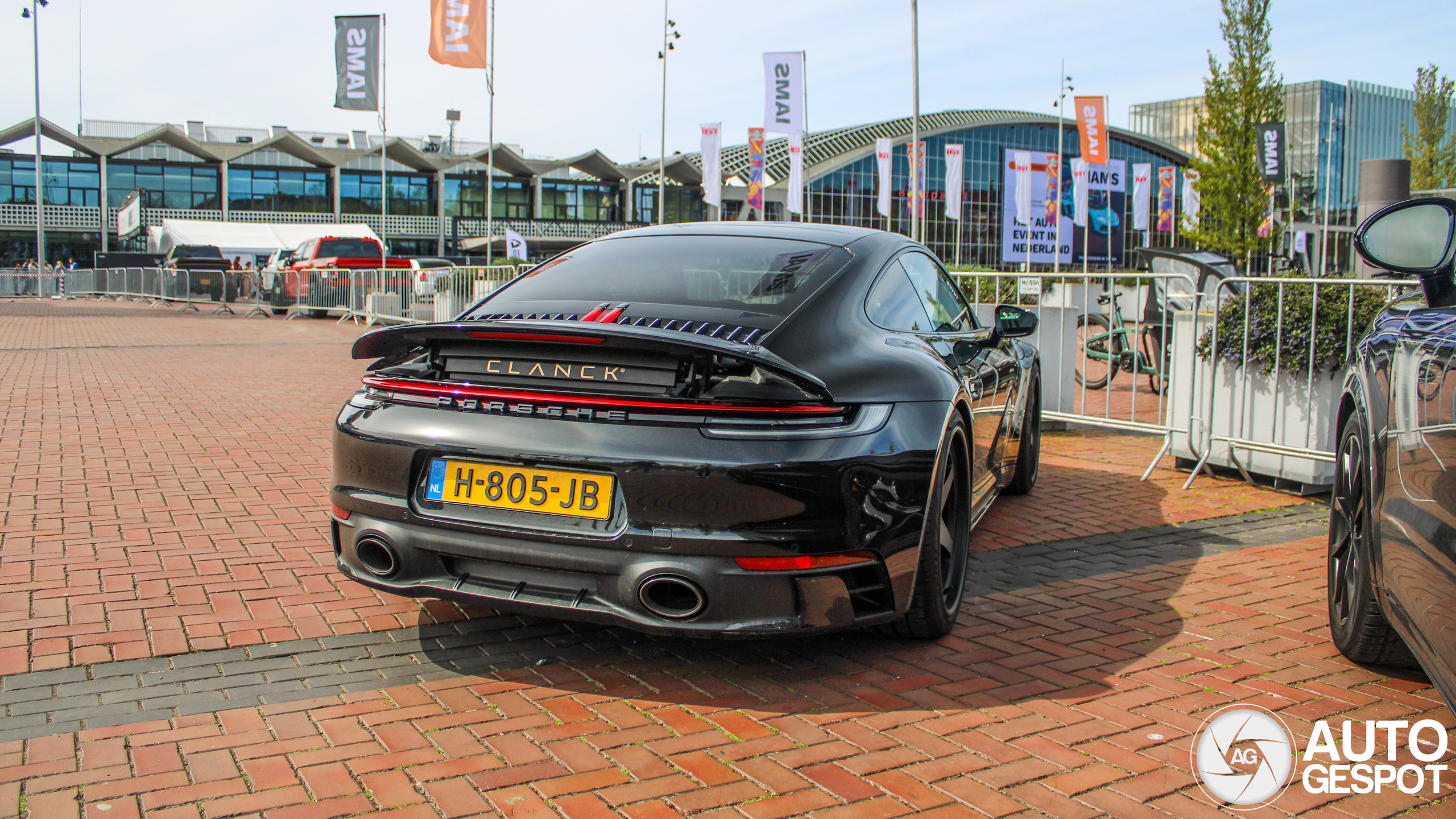 Porsche 992 Carrera 4S