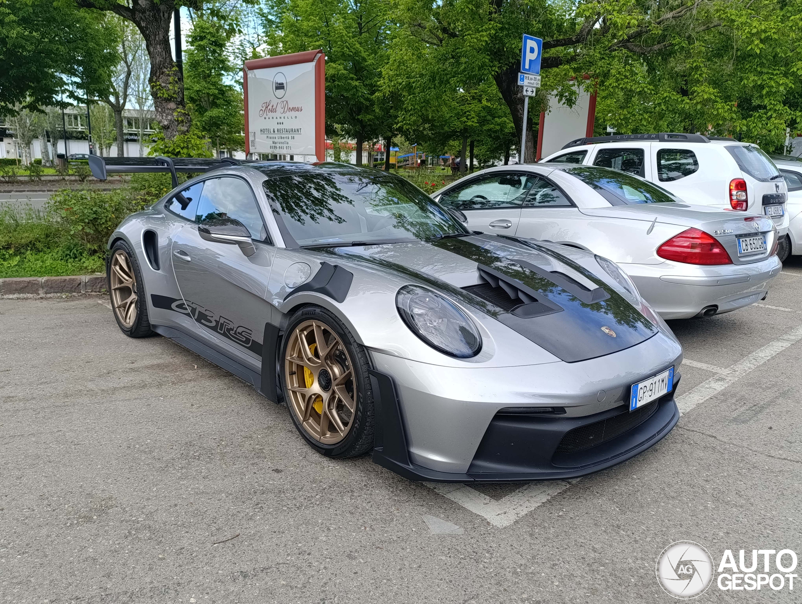 Porsche 992 GT3 RS Weissach Package