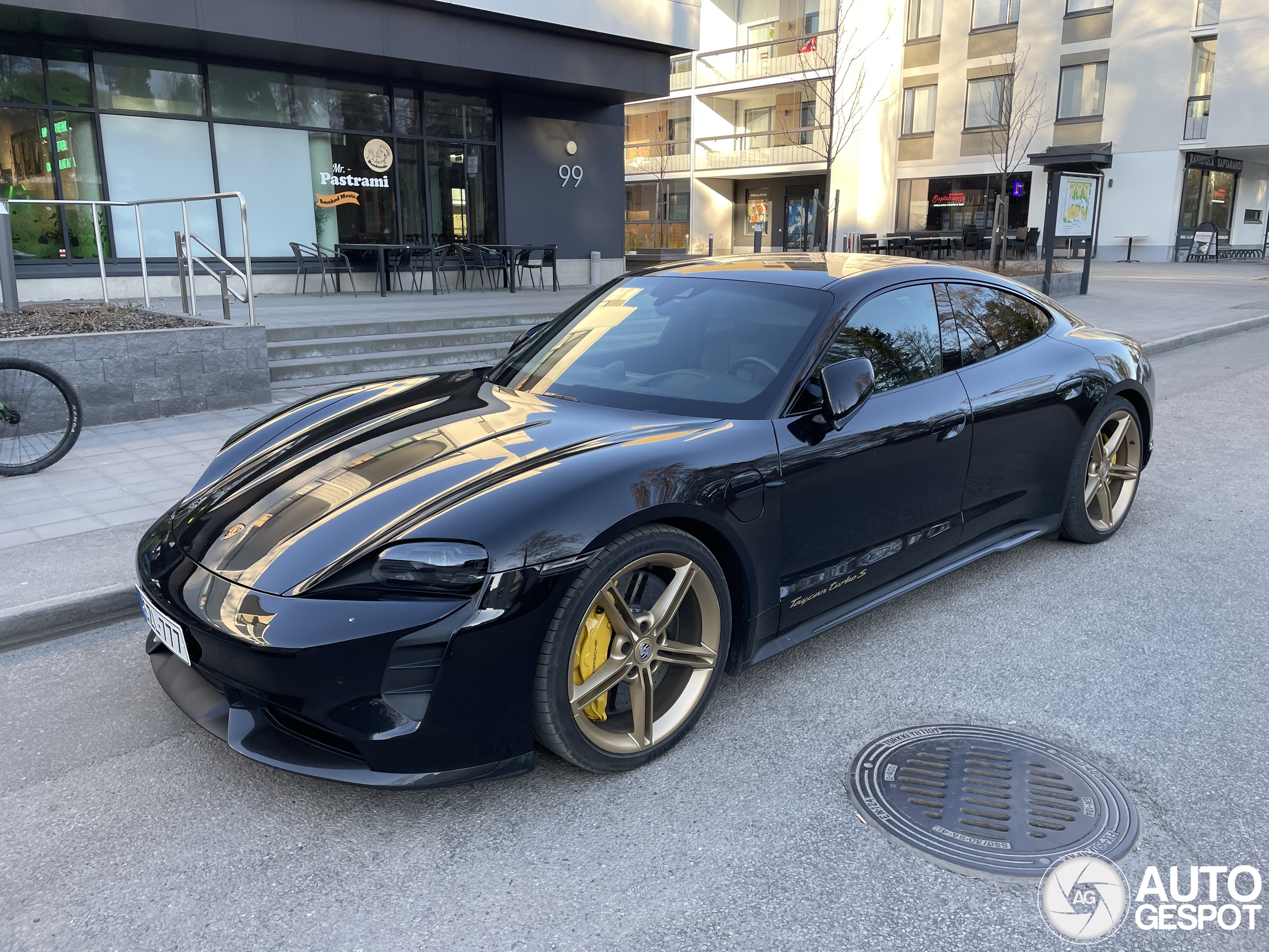 Porsche Taycan Turbo S