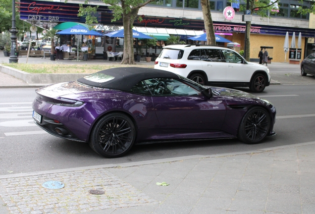 Aston Martin DB12 Volante