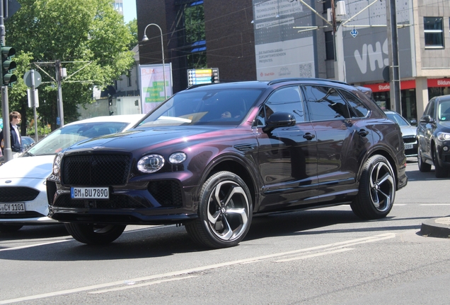 Bentley Bentayga Azure 2024